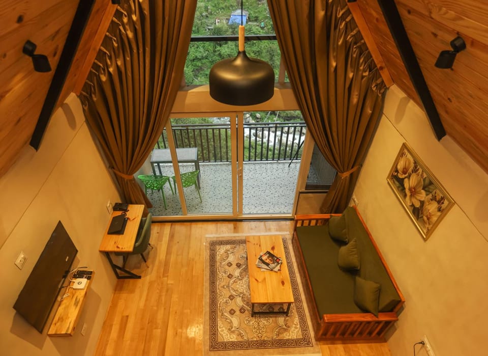 Pahadi Sukoon - A frame Cottages Hotel in Himachal Pradesh
