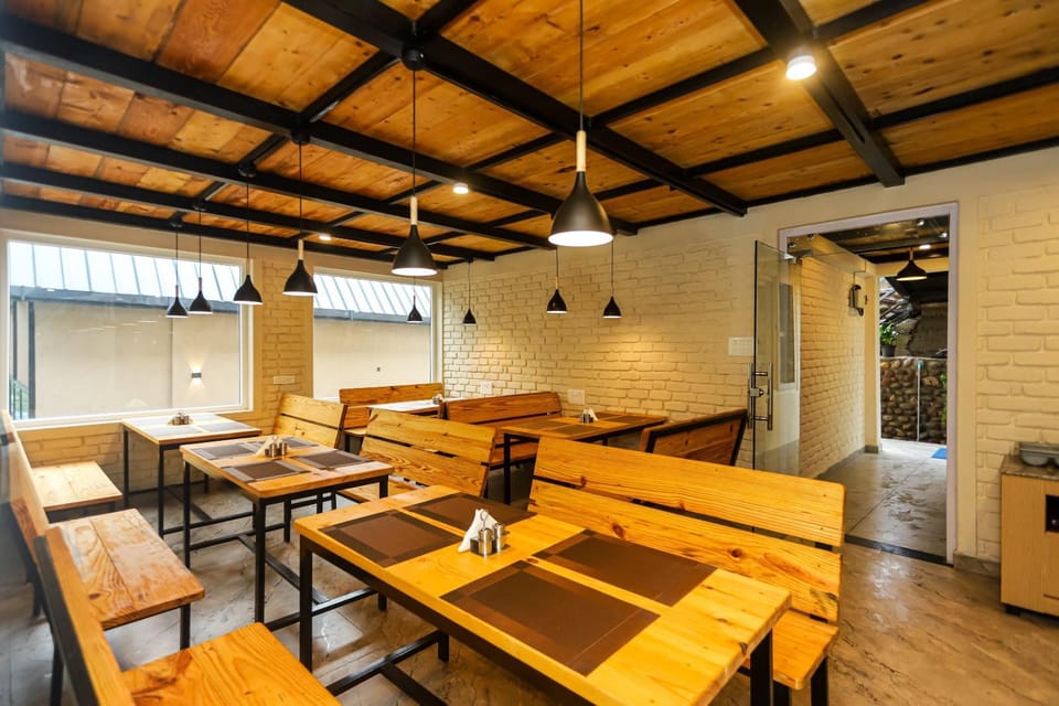 Pahadi Sukoon - A frame Cottages Hotel in Himachal Pradesh