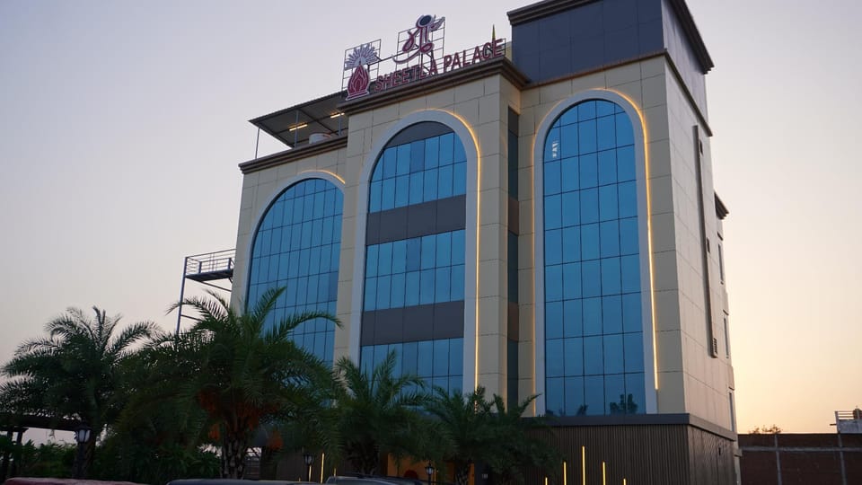 MAA SHEETLA PALACE Hotel in Uttar Pradesh