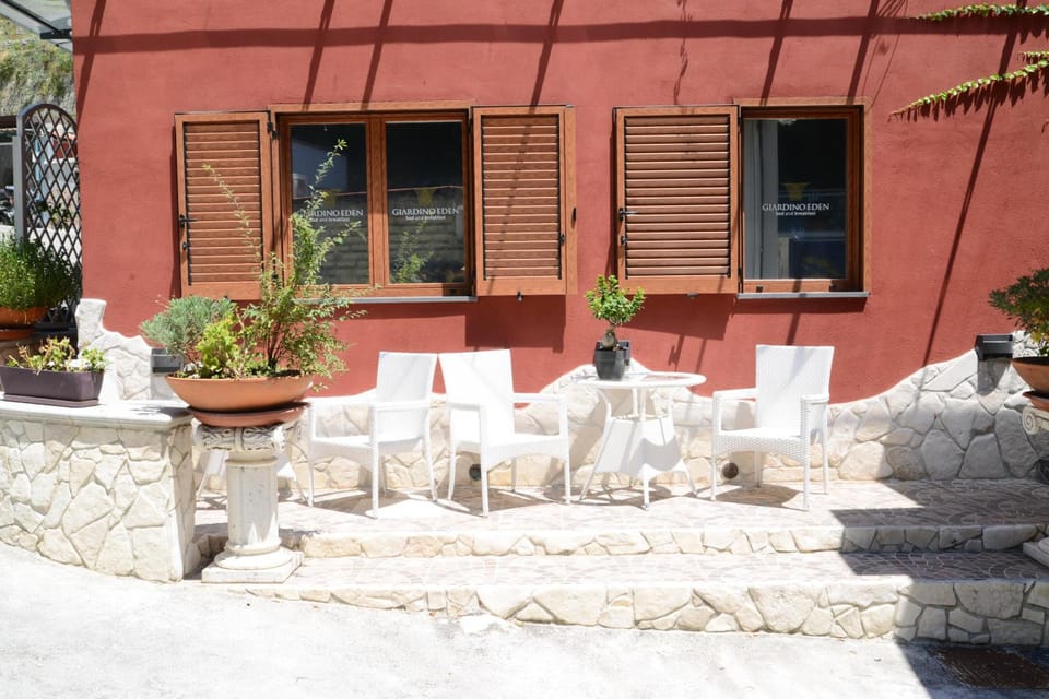 Giardino Eden B&B Hotel in Naples
