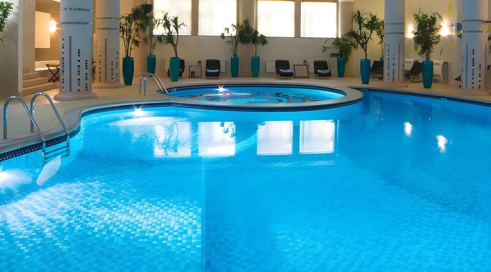 Private pool