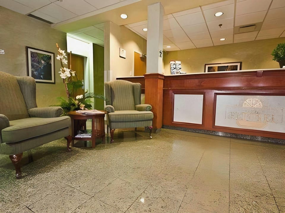 Repotel Henri IV Hotel in Quebec City