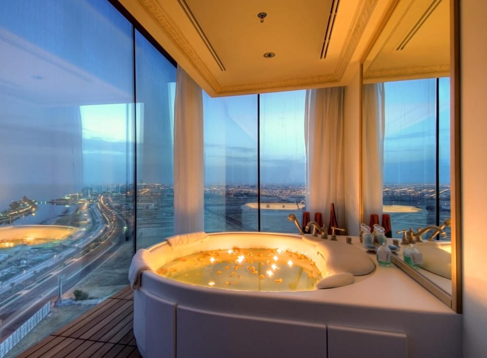 Hot tub