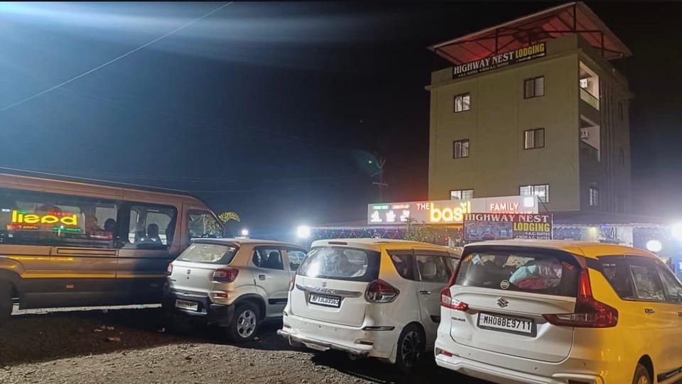 Hotel Highway Nest Lodge in Igatpuri