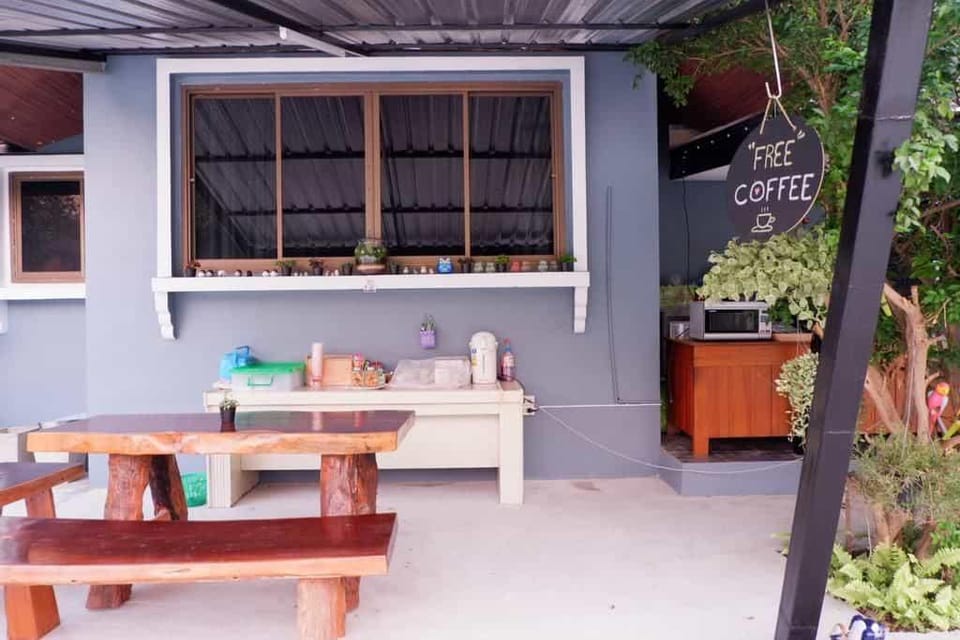 Hor Nokhook Resort Angthong Hotel in Laos