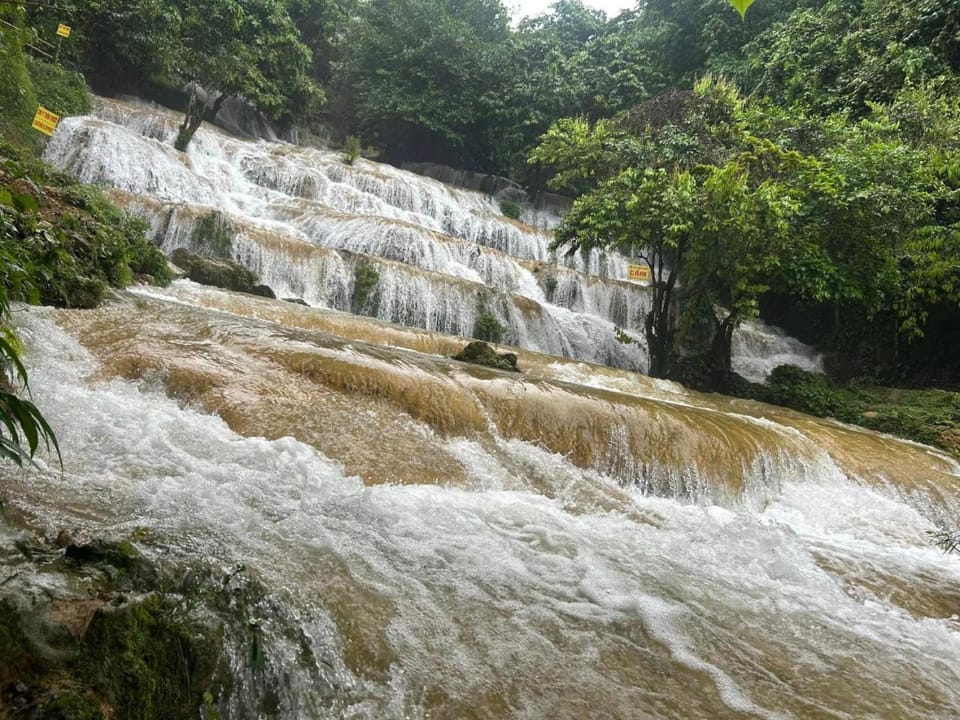 Khu du lịch Đại Lâm Thác Mây Hotel in Vietnam
