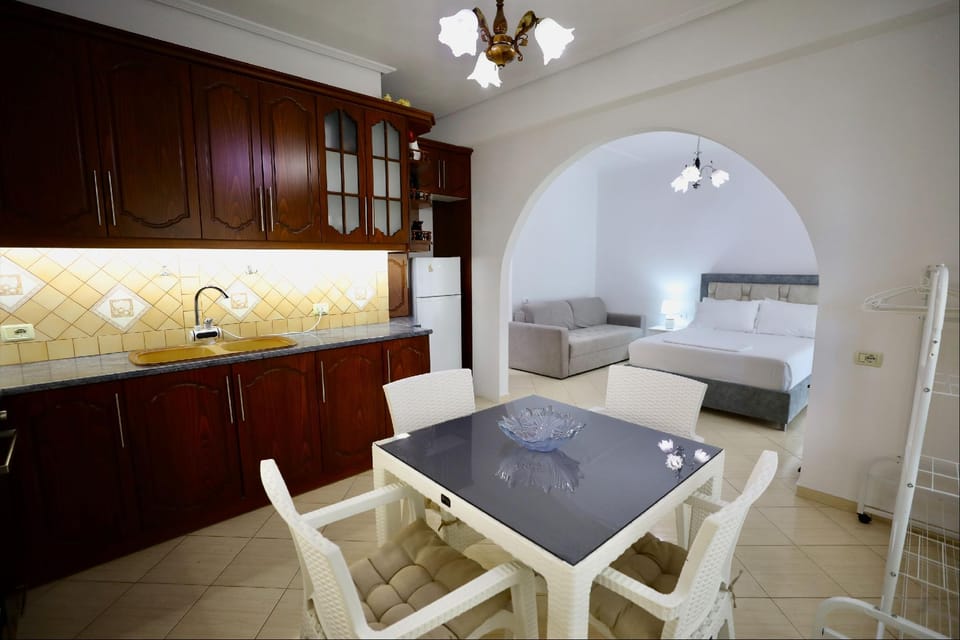 SeaSide Apartments Apartment hotel in Sarandë