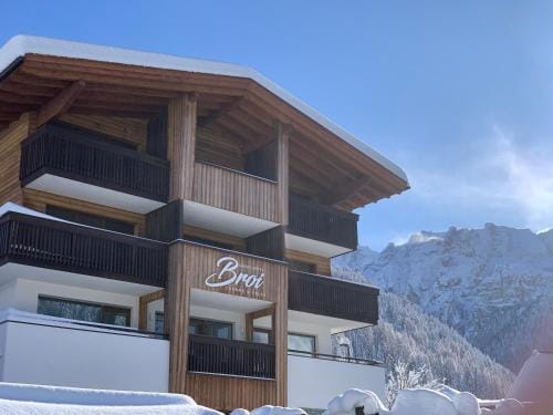 Hotel Garni Broi - Charme & Relax Hotel in Sëlva