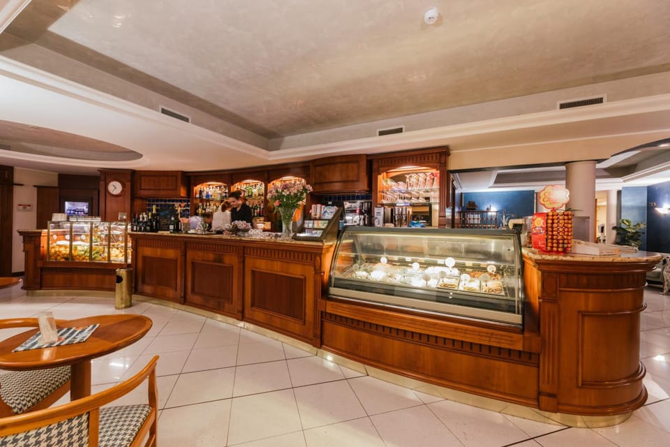 Bar/lounge