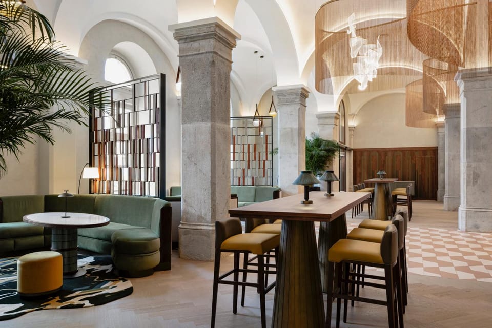 Bar/lounge