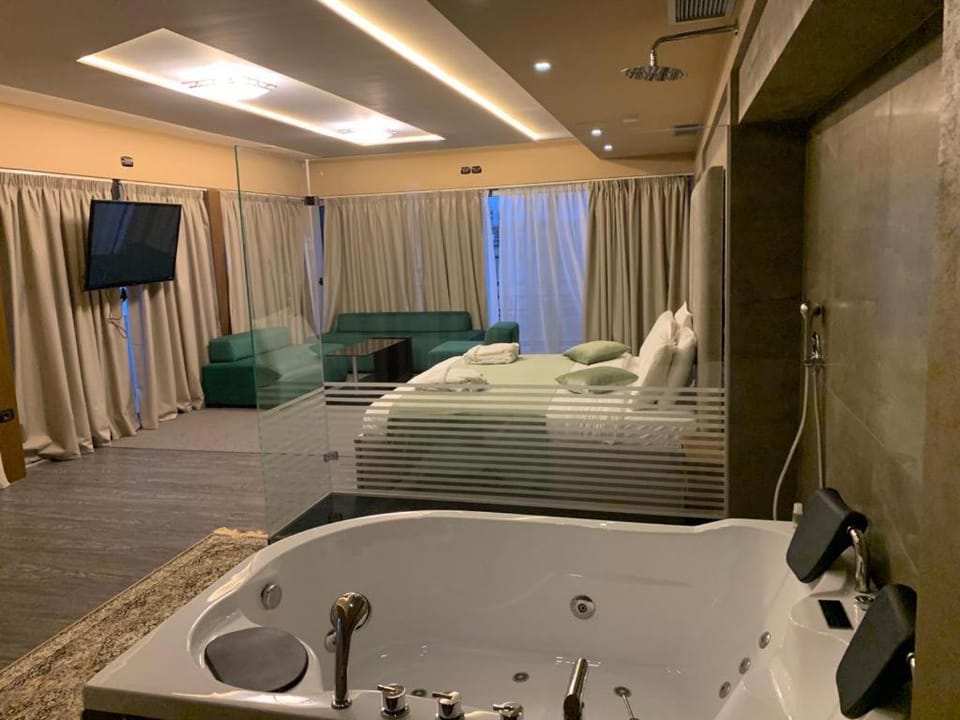Albanopolis Hotel Hotel in Tirana