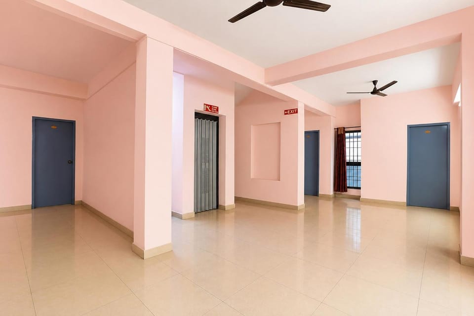 FabHotel SkyPix Hotel in Chennai