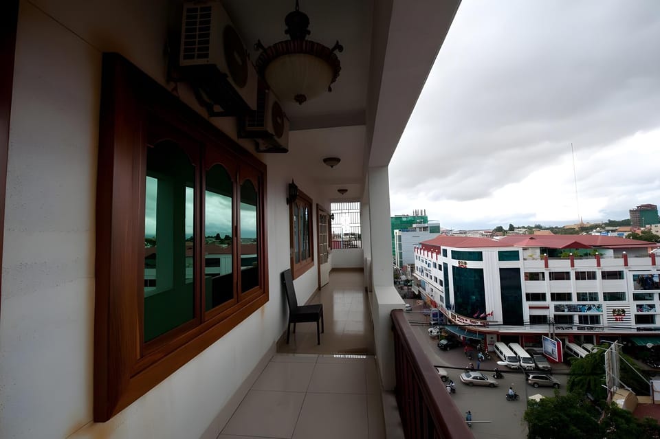 Wei Si Deng Hotel and Restaurant Hotel in Phnom Penh Province