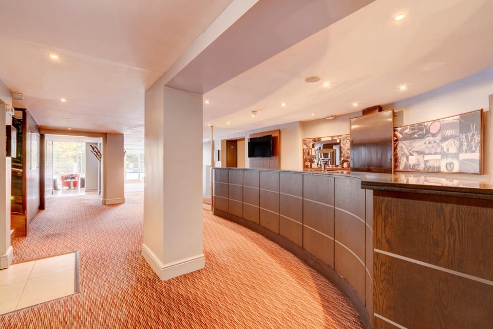 Manchester Airport Stanley Hotel by Belvilla Hotel in England