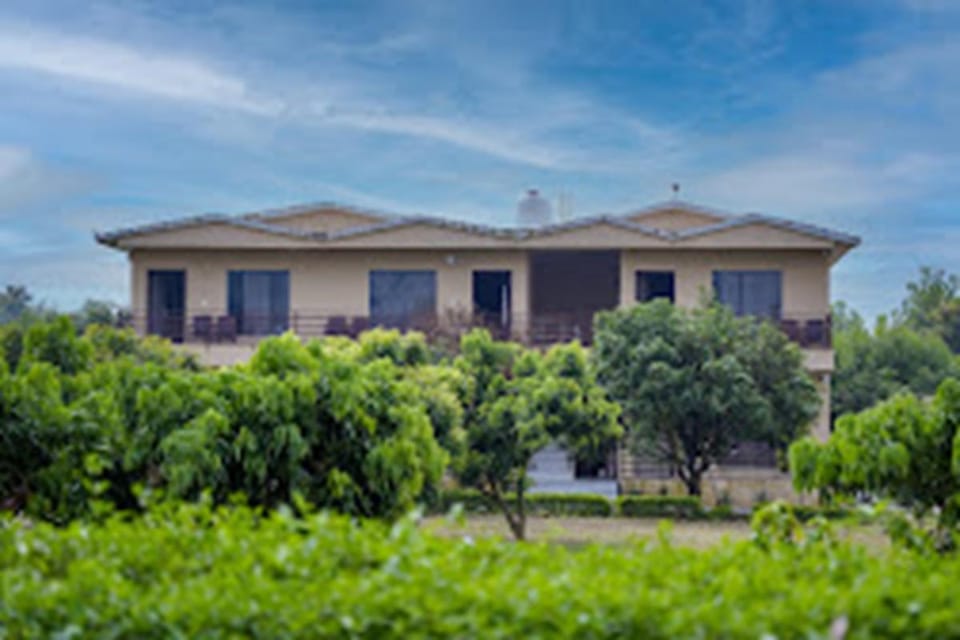 Corbett Jungle Resort Hotel in Uttarakhand