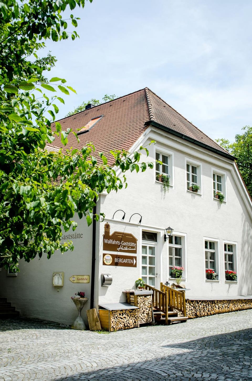 Wallfahrts-Gaststatte Heilbrunnl Inn in Bavaria
