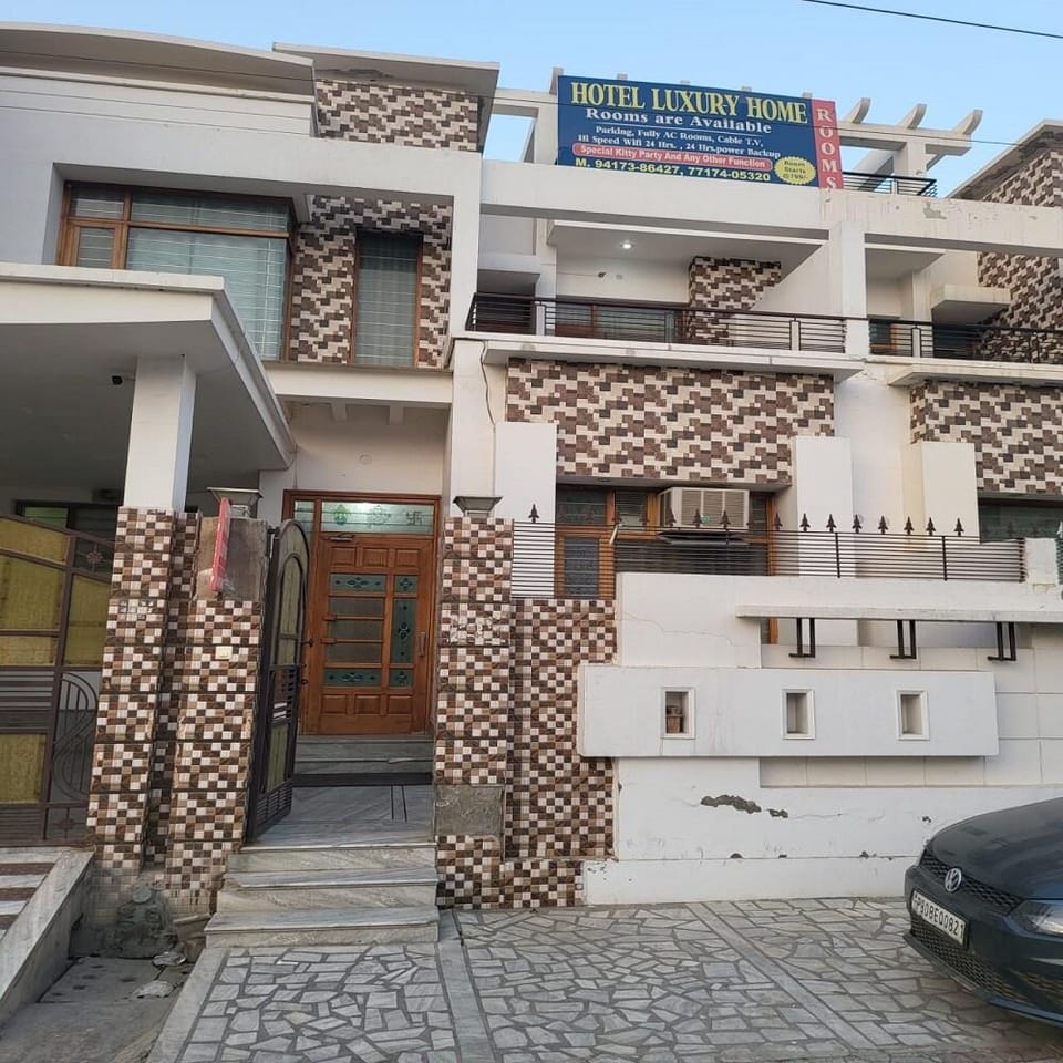 Hotel luxury home Hotel in Punjab, India