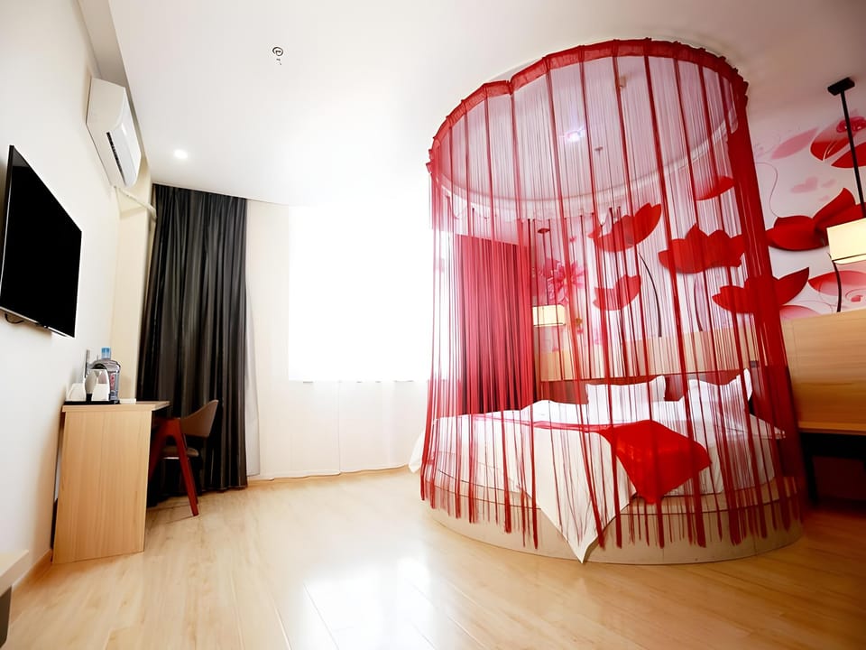 Thank Inn Plus Hotel Shandong Zaozhuang Tengzhou Parallel Road Qinghe Shangcheng Community Hotel in Jiangsu