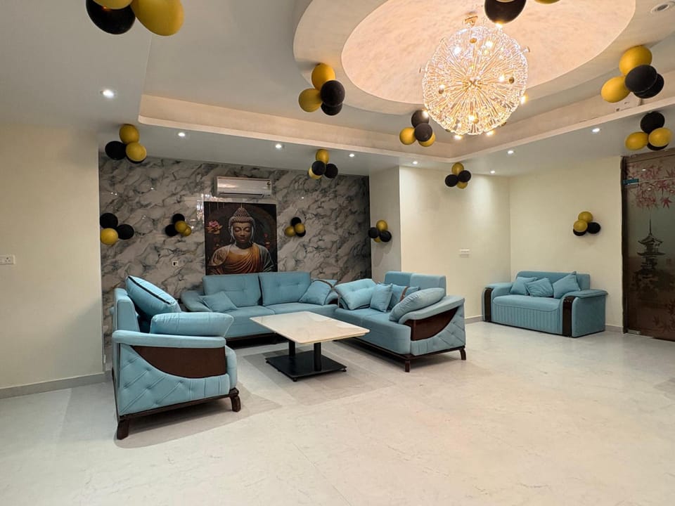 MIKADO PALACE Hotel in Gurugram