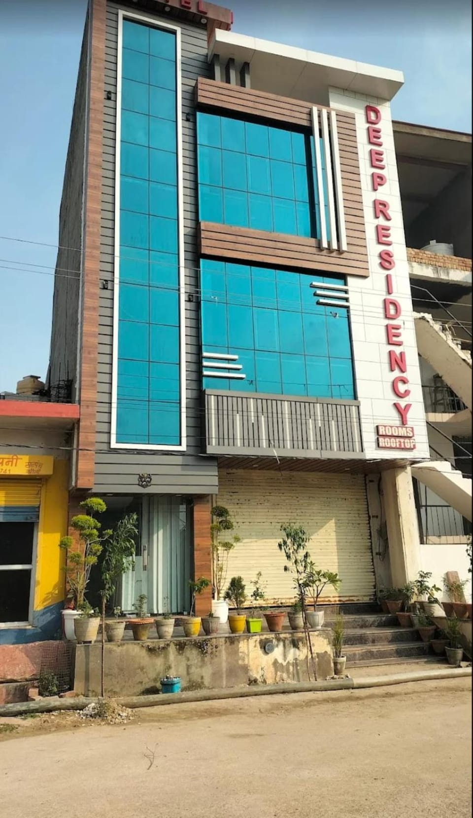 Hotel Deep Residency  Hotel in Rajasthan