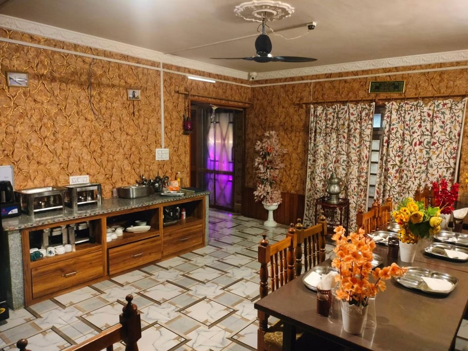 Basera Residency Shalimar  Hotel in India
