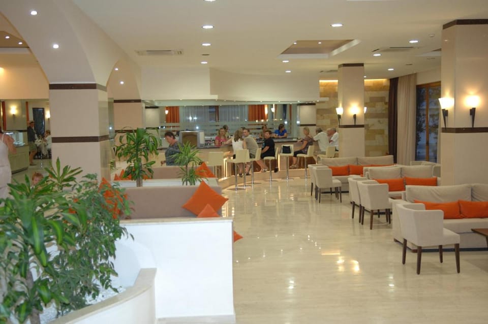 KOLYMBIA SKY HOTEL Hotel in Kolympia