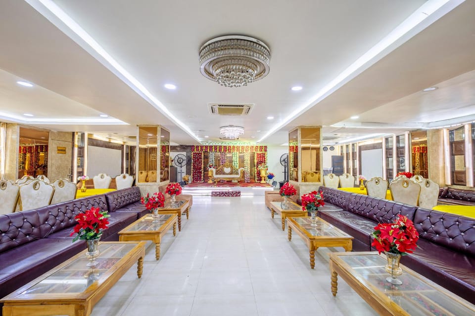 Treebo Parth Paradise Hotel in Delhi