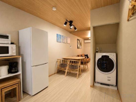 Rose House Hotel in Osaka
