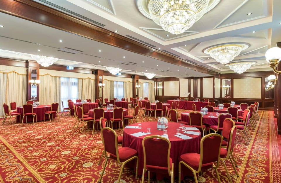 Leonardo Hotel Milan City Center Hotel in Milan