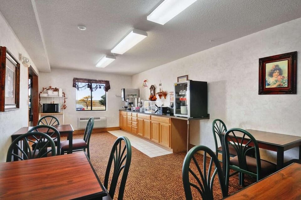 Super 8 Wakeeney Hotel in Kansas