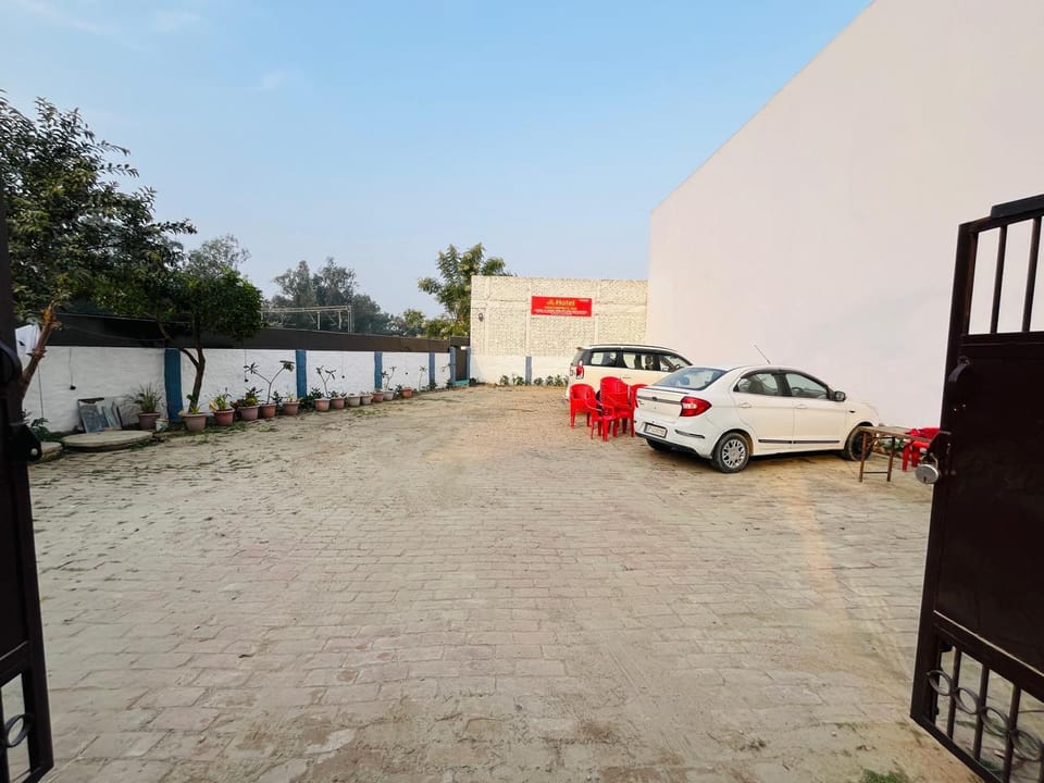 Hotel masterprice inn  Hotel in Lucknow