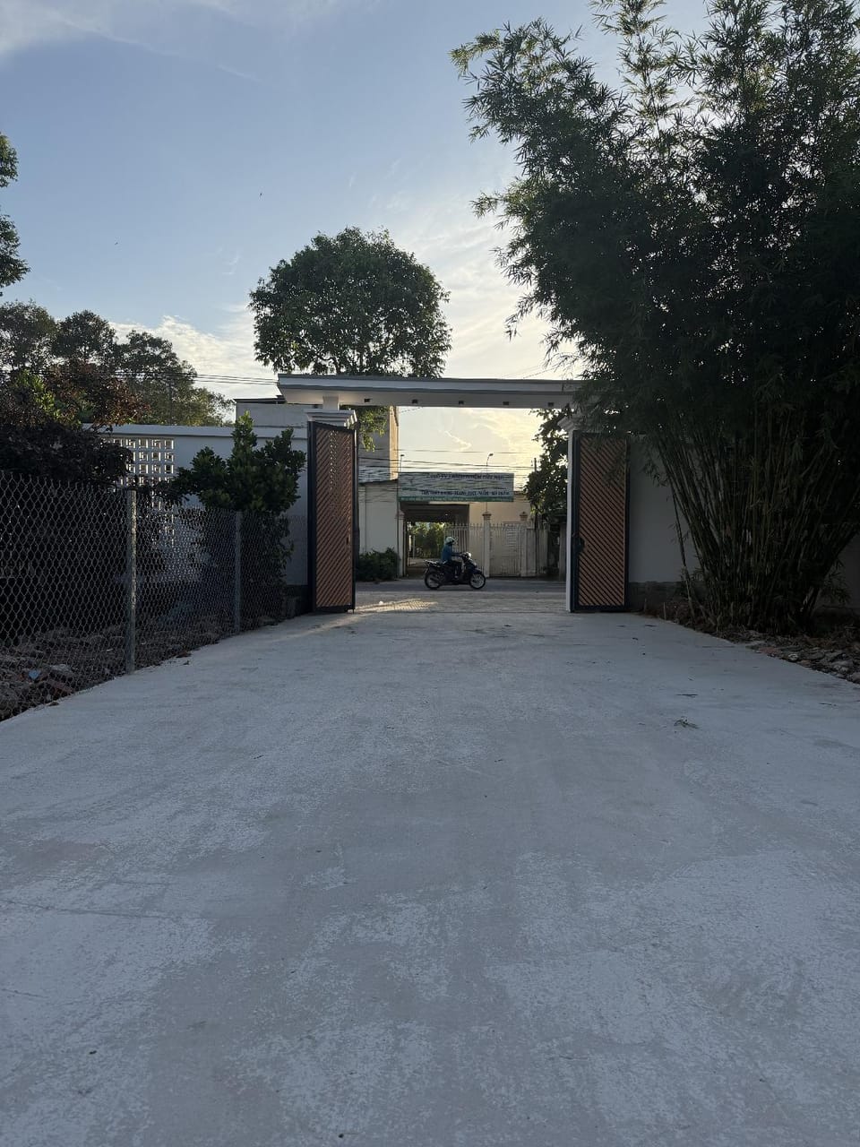 Parking lot