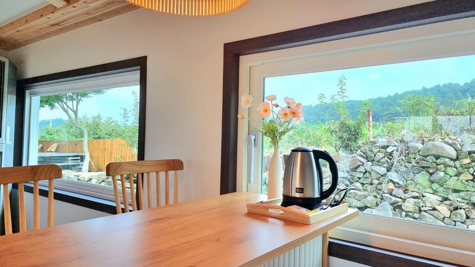 Yeosu Dodam Pension Hotel in South Korea