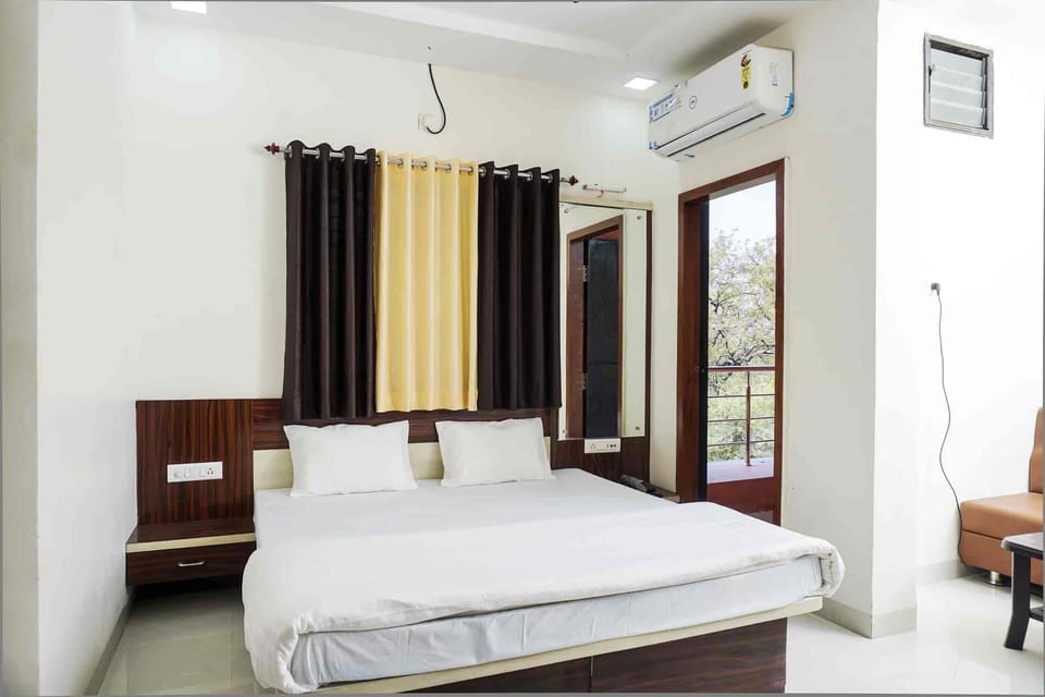 Hotel Yogi Washim Hotel in Maharashtra