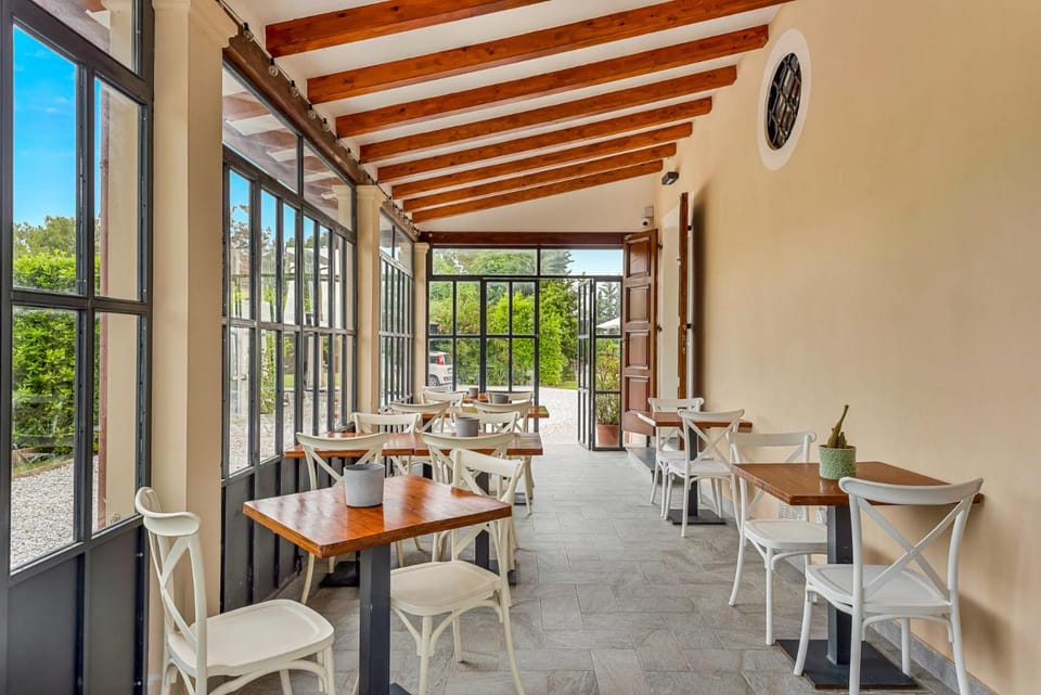 VISTALAGO VERSILIA Hotel in Emilia-Romagna