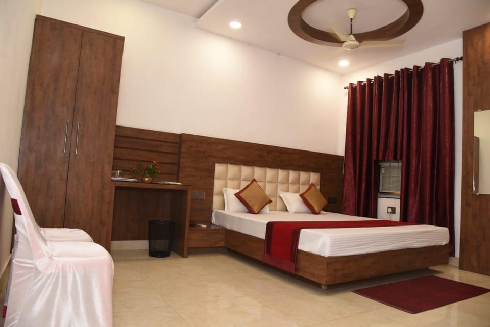 New M I Plaza Hotel in India