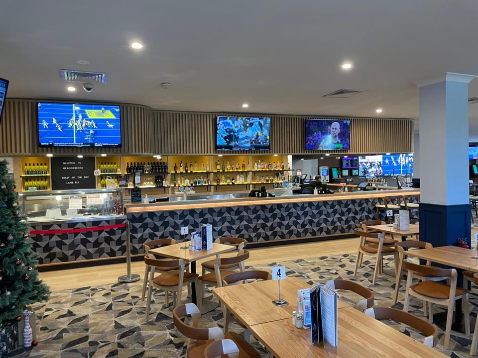 Meadowbrook Hotel Hotel in Brisbane