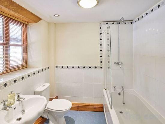 Host & Stay - the Arches Country House Hotel in England