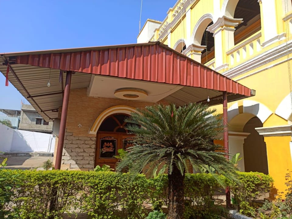  Hotel Samrat Hotel in India