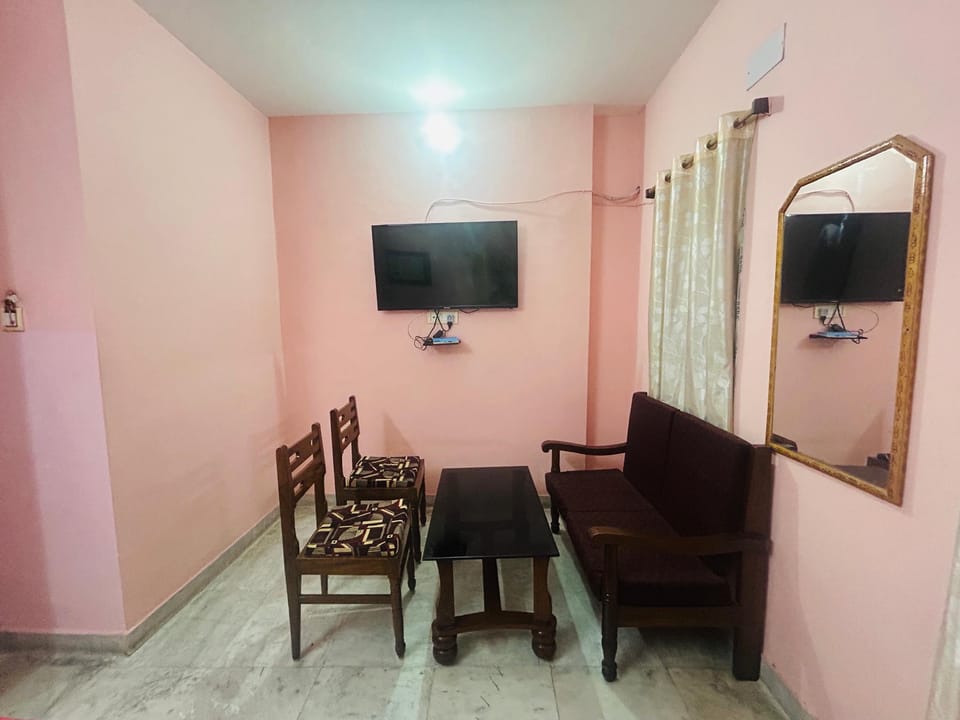  Deep Hotel Hotel in India