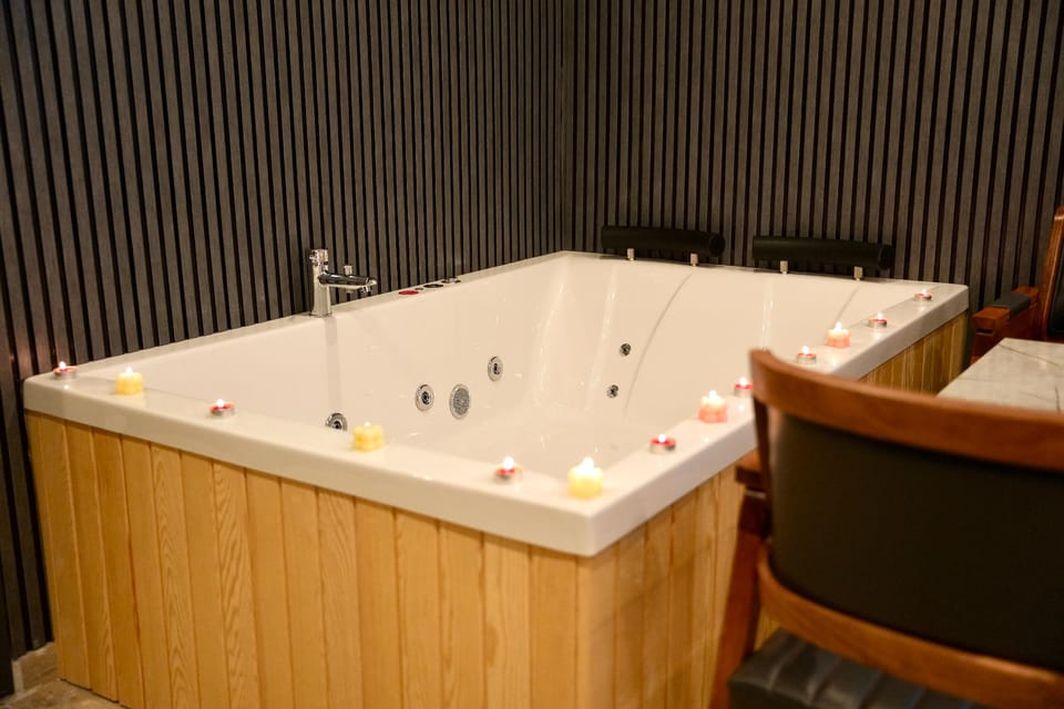Hot tub