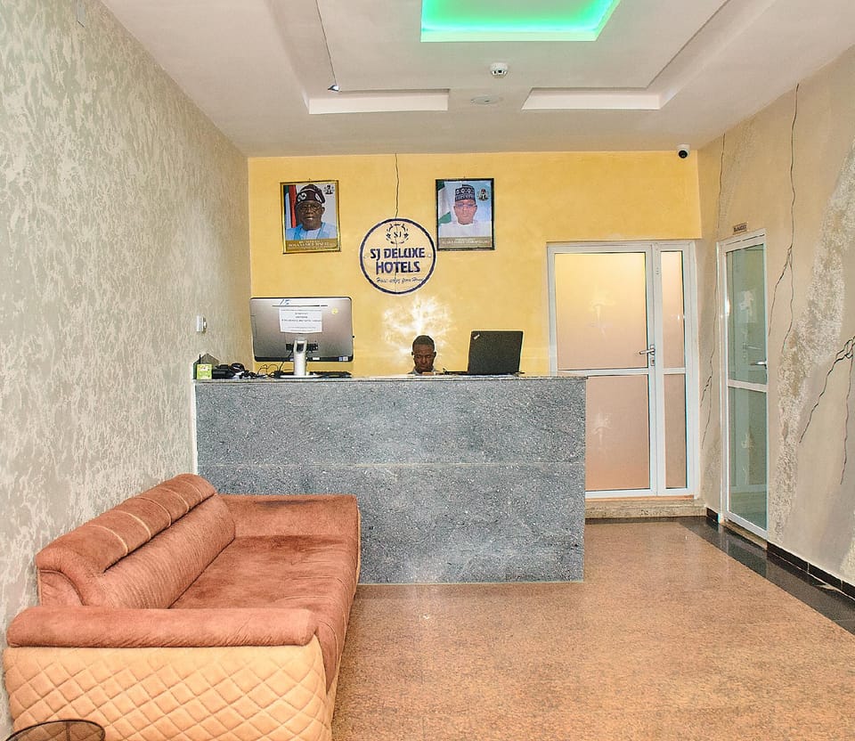 SJ DELUXE HOTEL Hotel in Nigeria