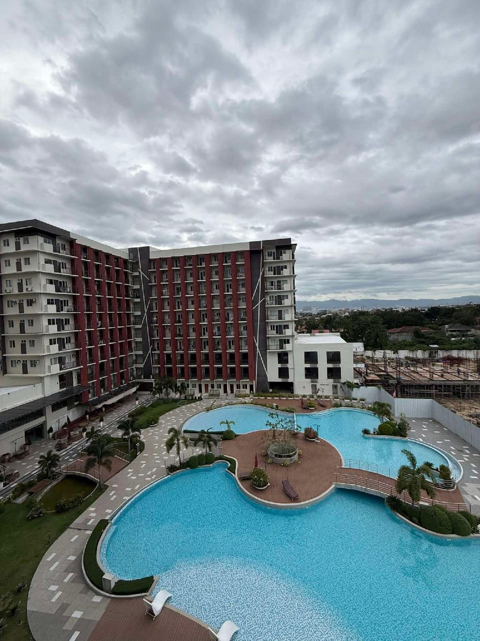 Cozy Relaxing Minimalist Studio with Pool View Hotel in Lapu-Lapu City