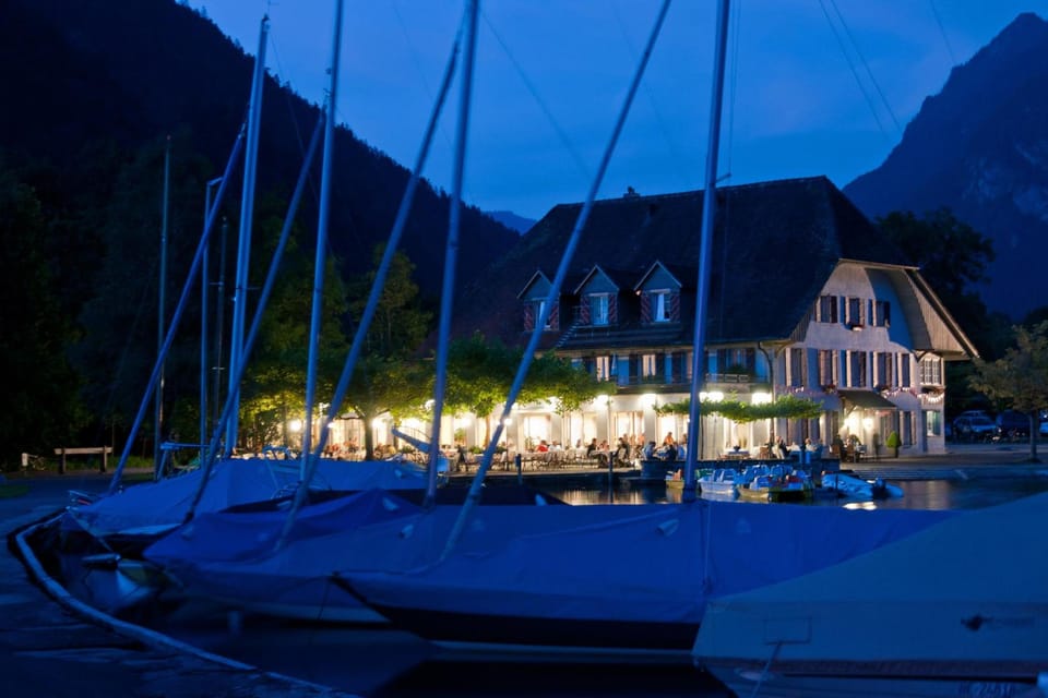 Neuhaus Golf- & Strandhotel Hotel in Canton of Bern (Region)