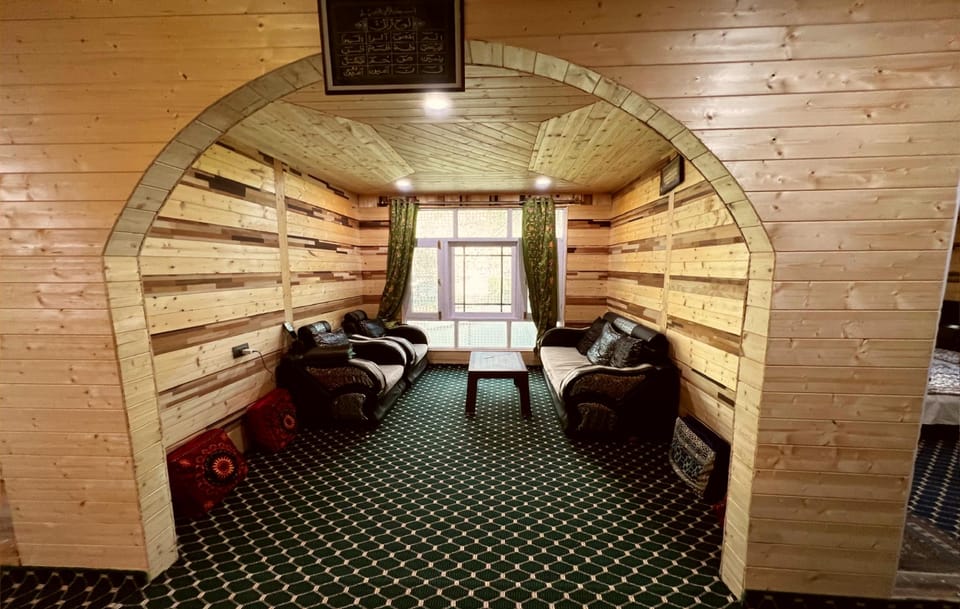 The Markhor Lodge  Hotel in India
