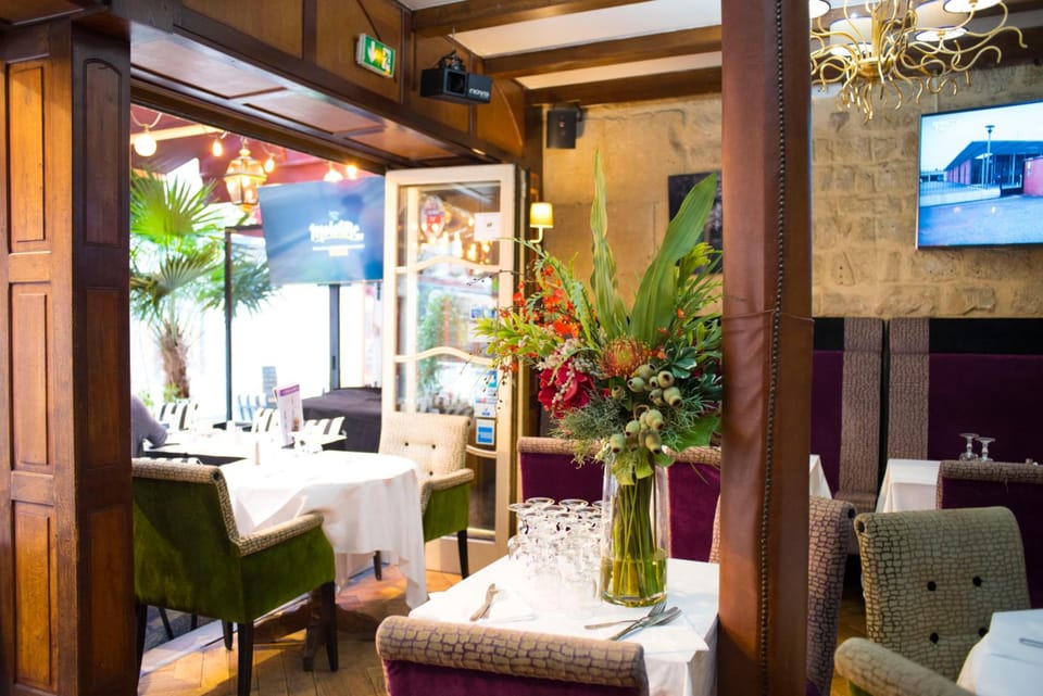 Hotel du Mont Blanc Hotel in Paris