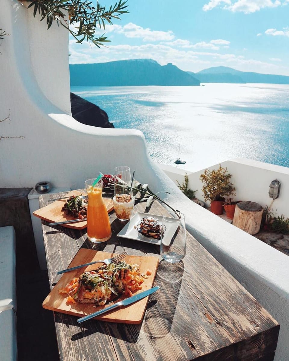 White Pearl Villas Hotel in Oia