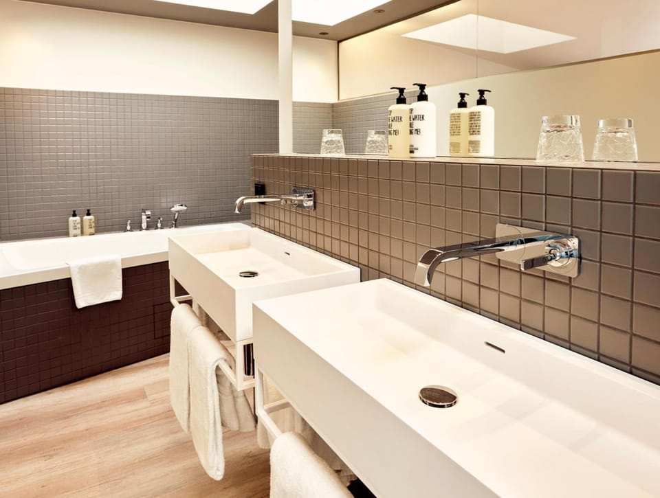 Schwabinger Wahrheit by Geisel Hotel in Munich
