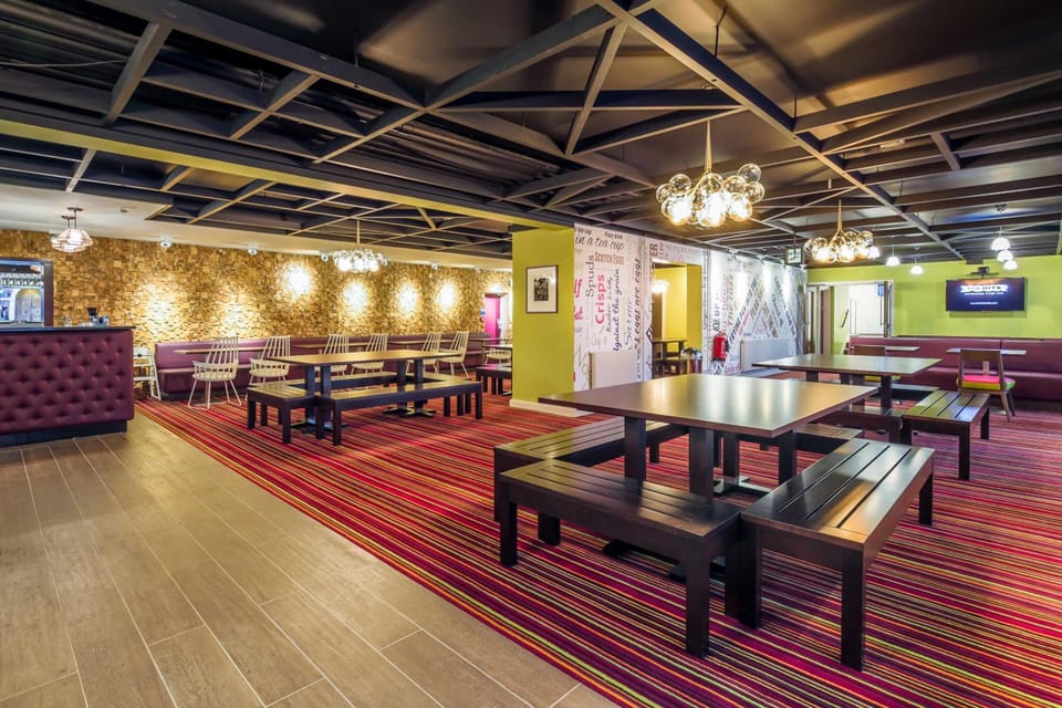 Safestay London Kensington Holland Park Hostel in City of Westminster
