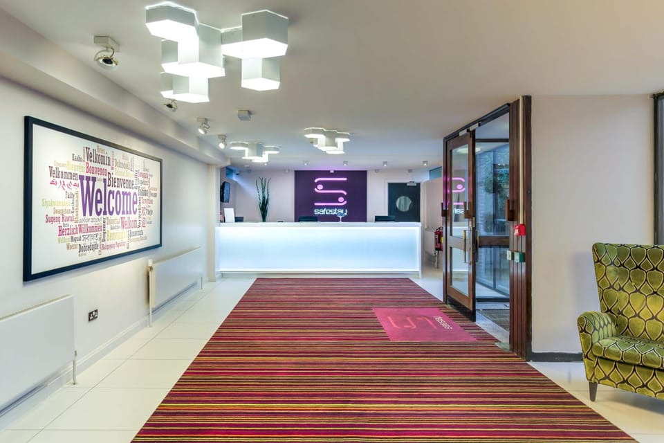 Safestay London Kensington Holland Park Hostel in City of Westminster